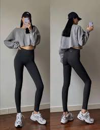 紧身裤大长腿.jpg 紧身裤大长腿.jpg